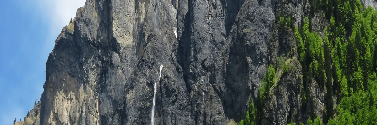 image-monte-escalier-sixt-fer-a-cheval.webp Image Monte escalier Sixt-Fer-à-Cheval