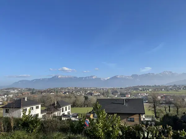 Monte Escalier 74 Monte escalier Poisy